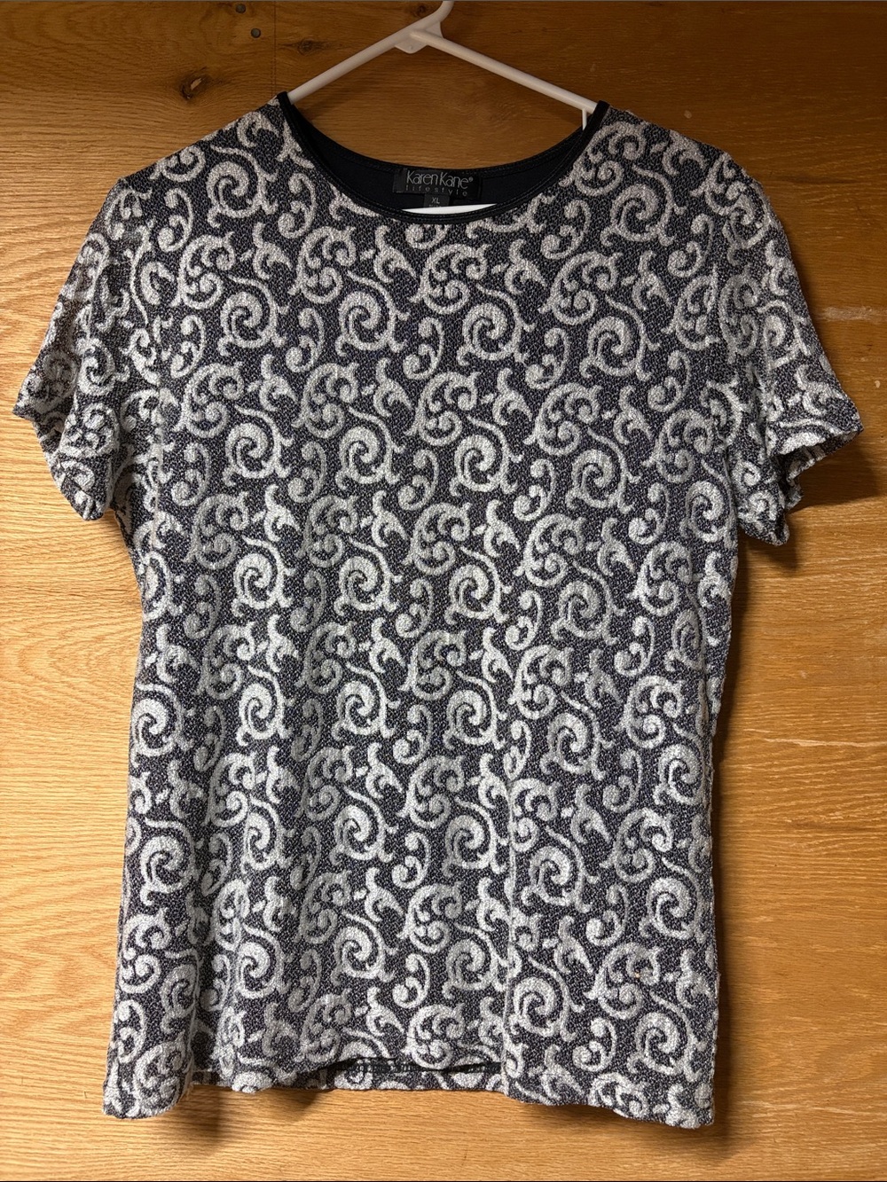 Karen Kane Vintage Black and White Short Sleeve Scroll-Pattern Top